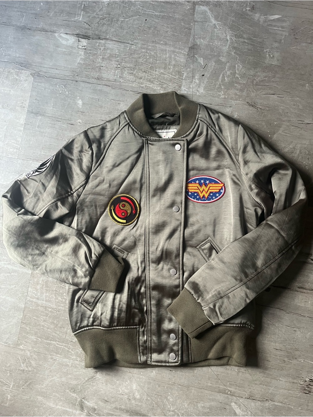 Abercrombie & Fitch Olive Green Bomber Jacket with Patch Details Sz XS